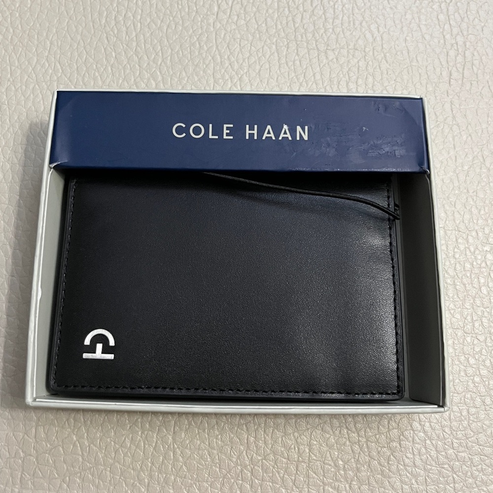 NWB - Cole Haan Men’s Slim Bifold Wallet